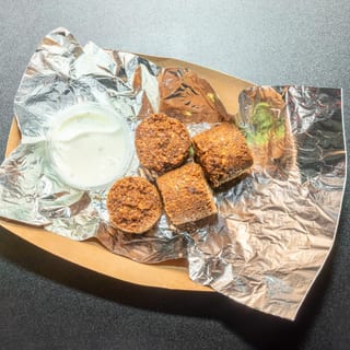 Side Falafel ( 4 Pieces) 